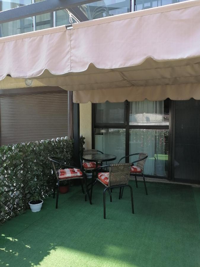 Studio Saturn Dış mekan fotoğraf